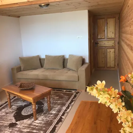 Hotel Nashos Deluxe Bungalows Himare