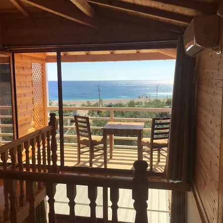 Nashos Deluxe Bungalows 3* Himare