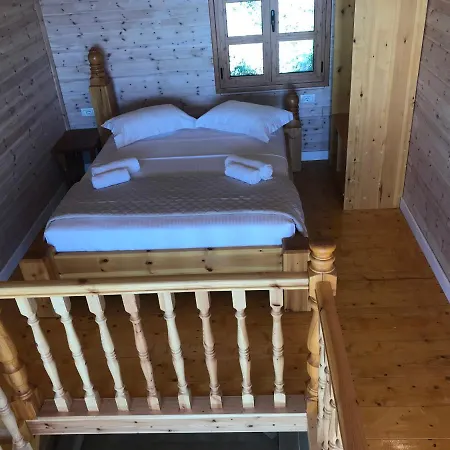 Nashos Deluxe Bungalows 3* Himare
