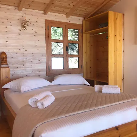 Nashos Deluxe Bungalows 3*